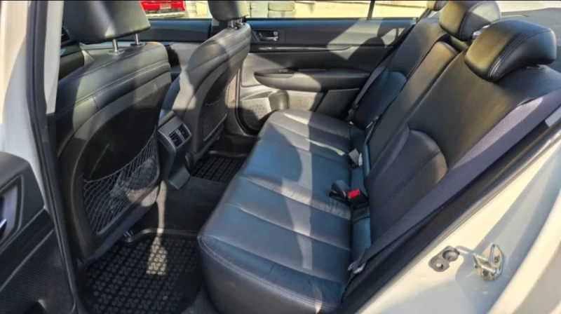 Subaru Legacy, снимка 4 - Автомобили и джипове - 52877242