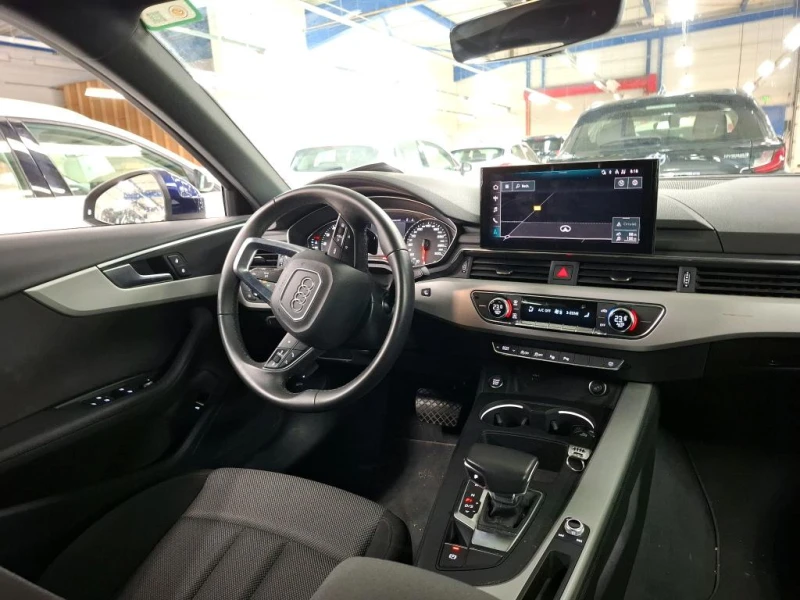 Audi A4 35 TFSI /S tronic / Design, снимка 6 - Автомобили и джипове - 53065288