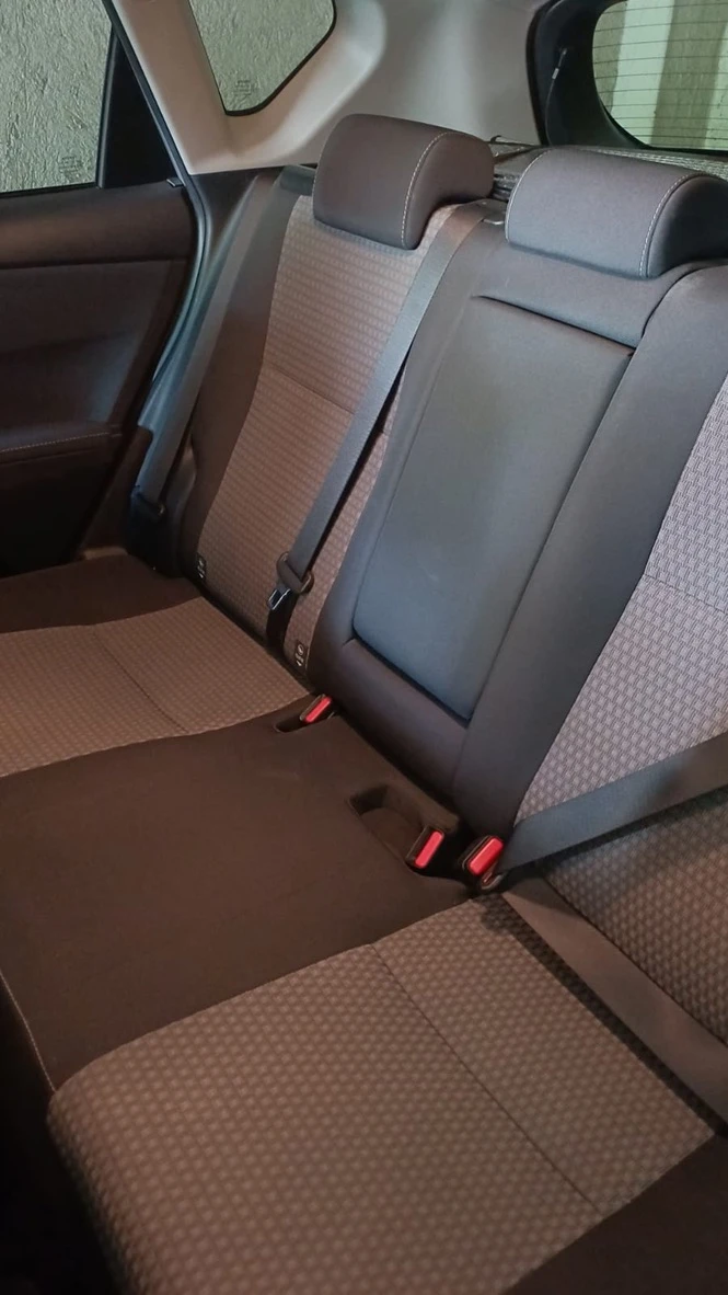 Toyota Auris Luna Plus, В гаранция / Реални км, Пълна история - изображение 7