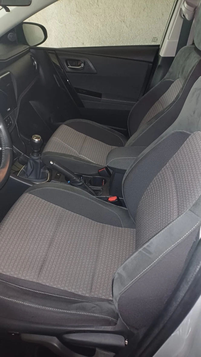 Toyota Auris Luna Plus, В гаранция / Реални км, Пълна история - изображение 8