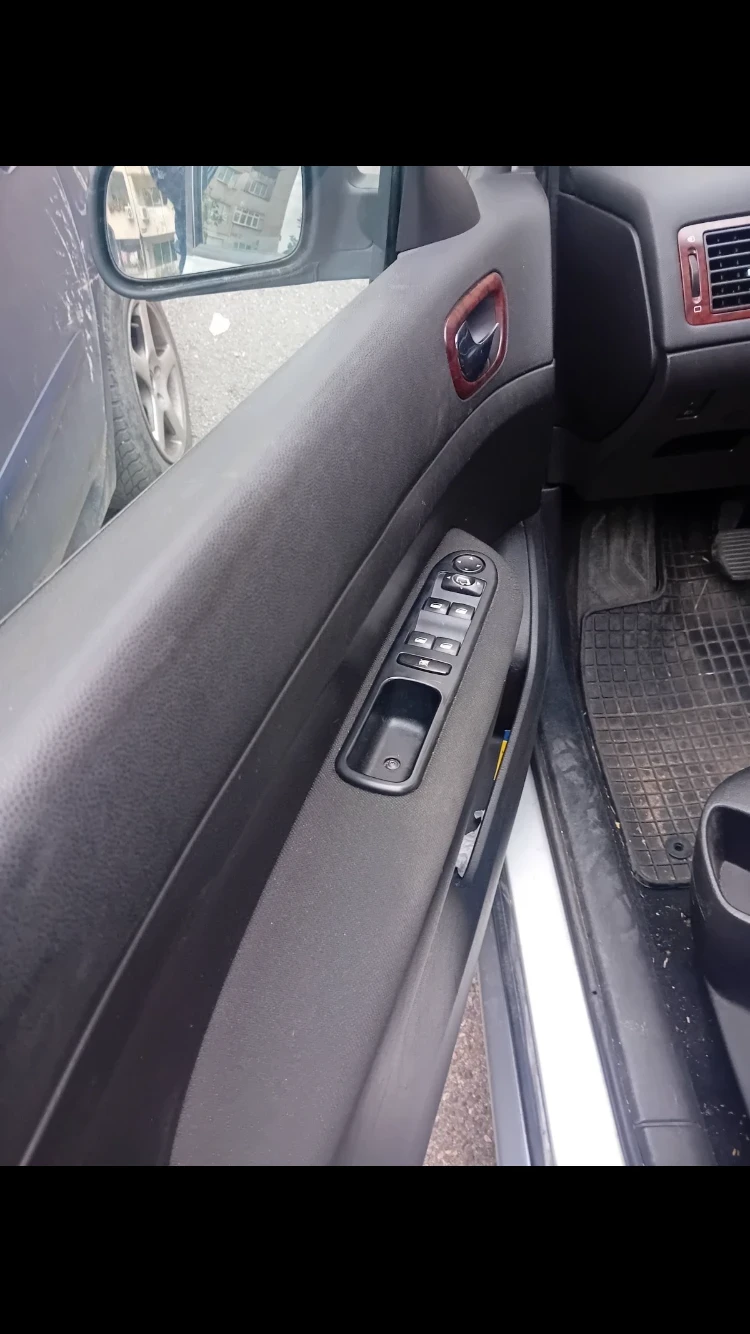 Peugeot 307, снимка 8 - Автомобили и джипове - 56508438