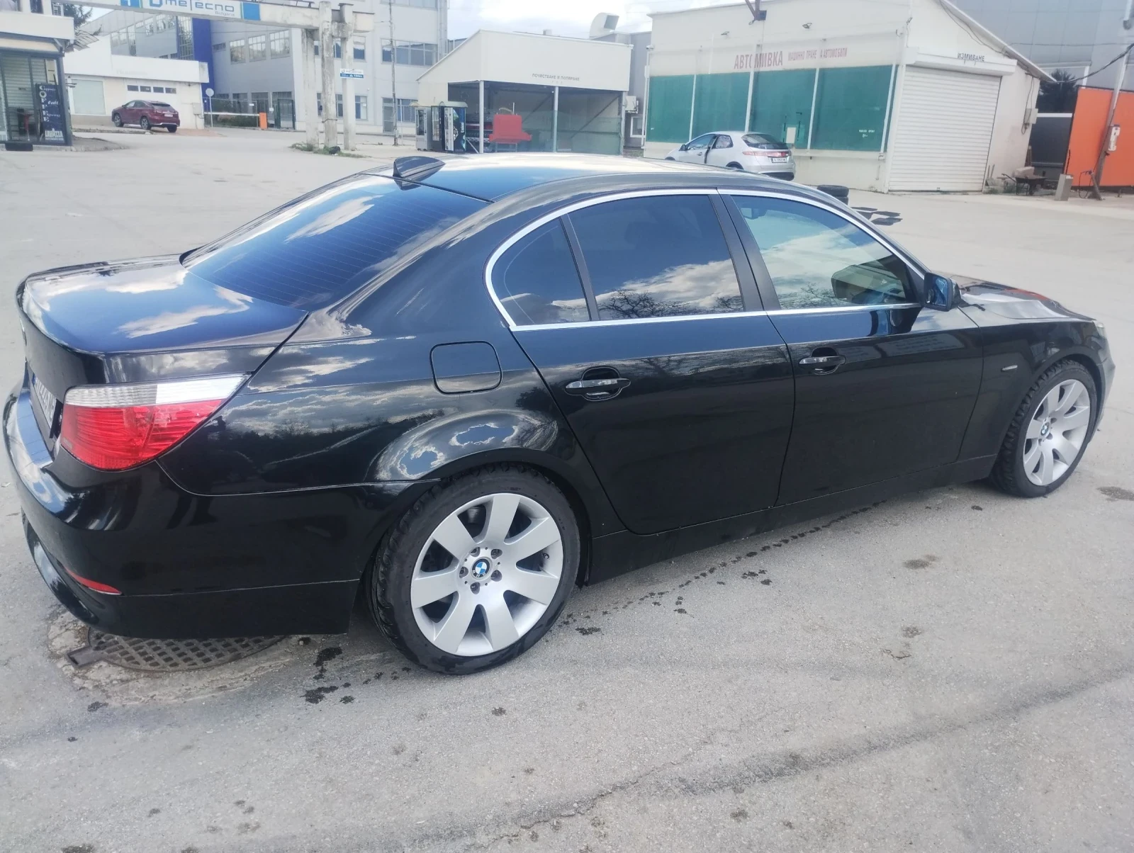 BMW 525 E60 - изображение 5