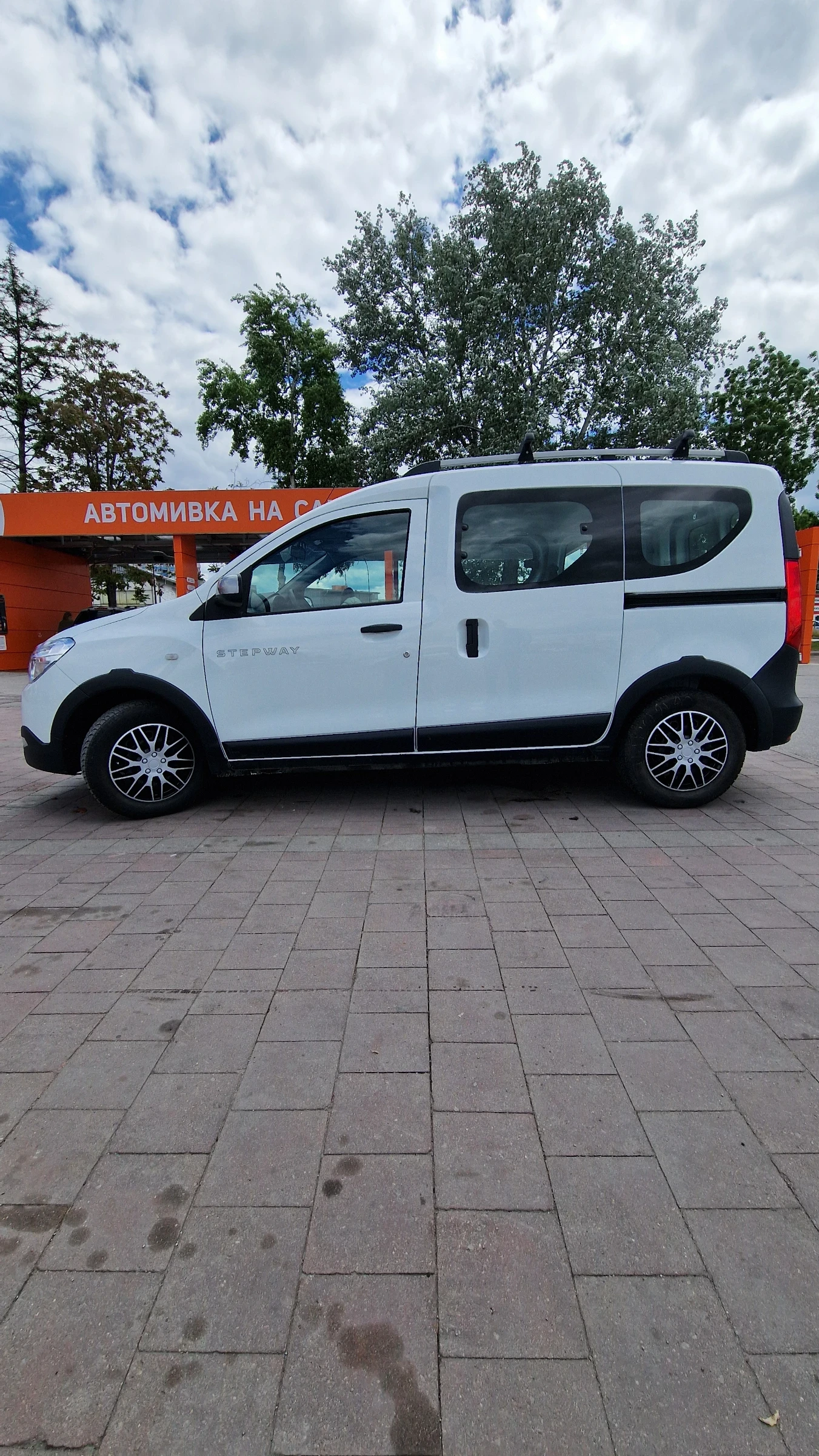 Dacia Dokker STEPWAY 1.5 blue dci - изображение 8