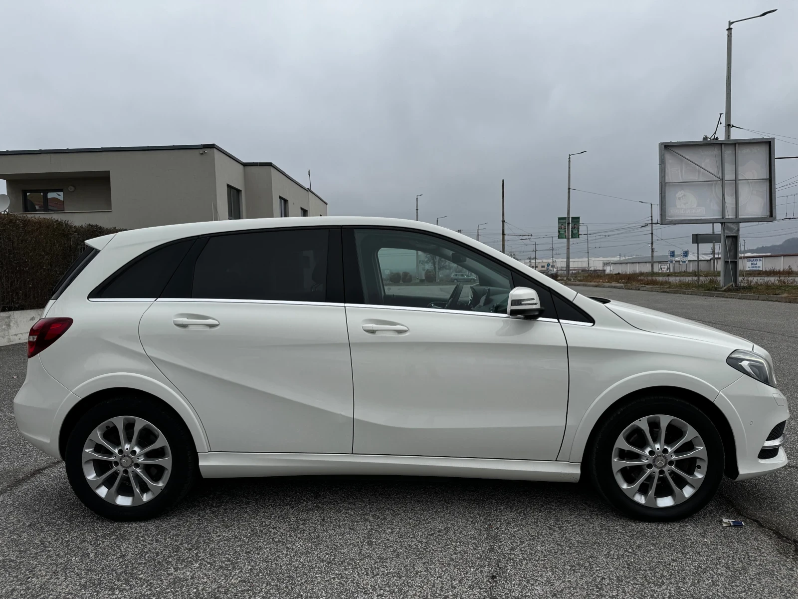 Mercedes-Benz B 250 B250e - изображение 5