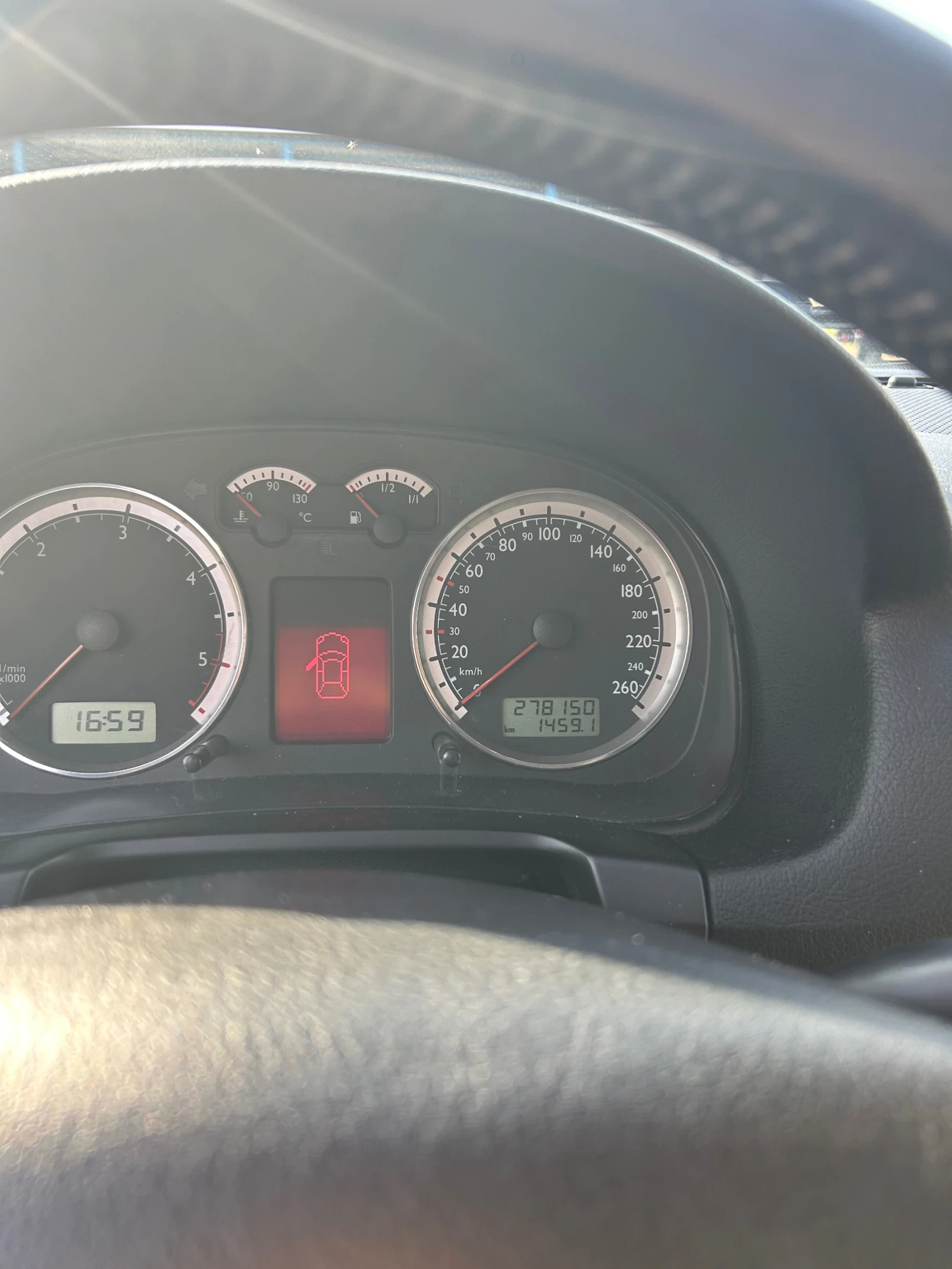 VW Bora 1.9 - изображение 8