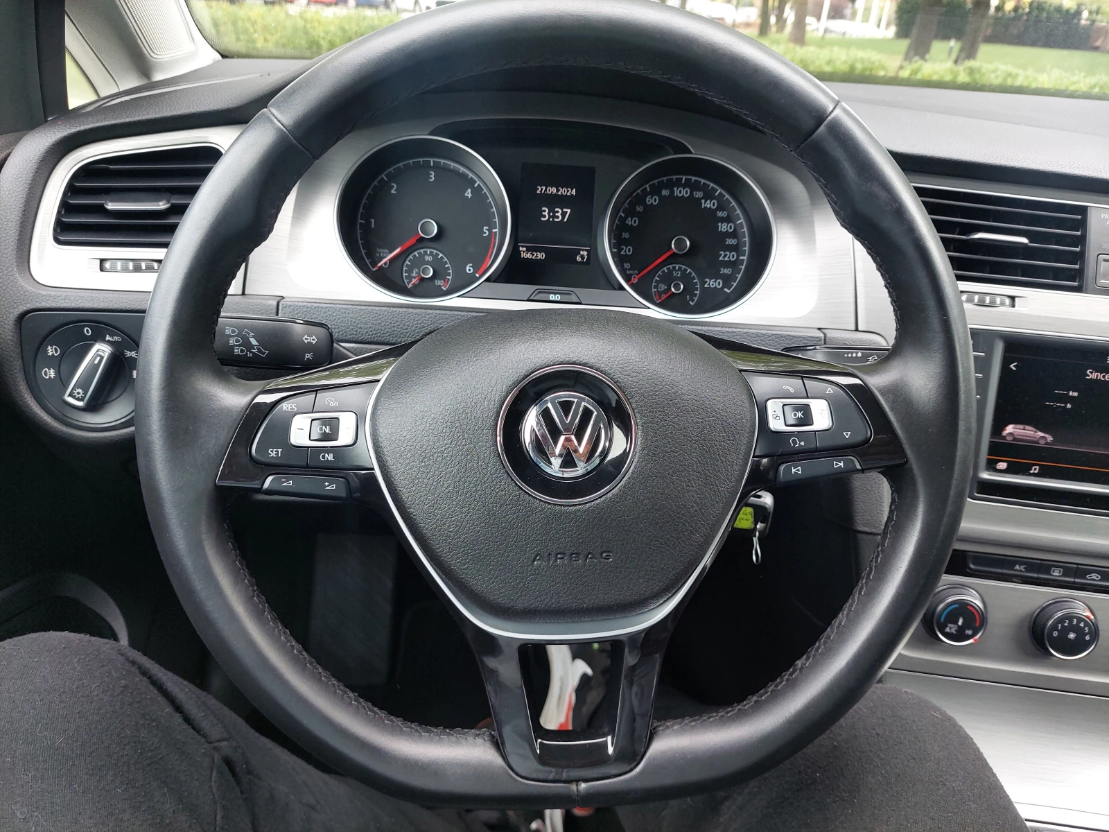 VW Golf 7 1, 6TDI 110ps NAVI - изображение 10