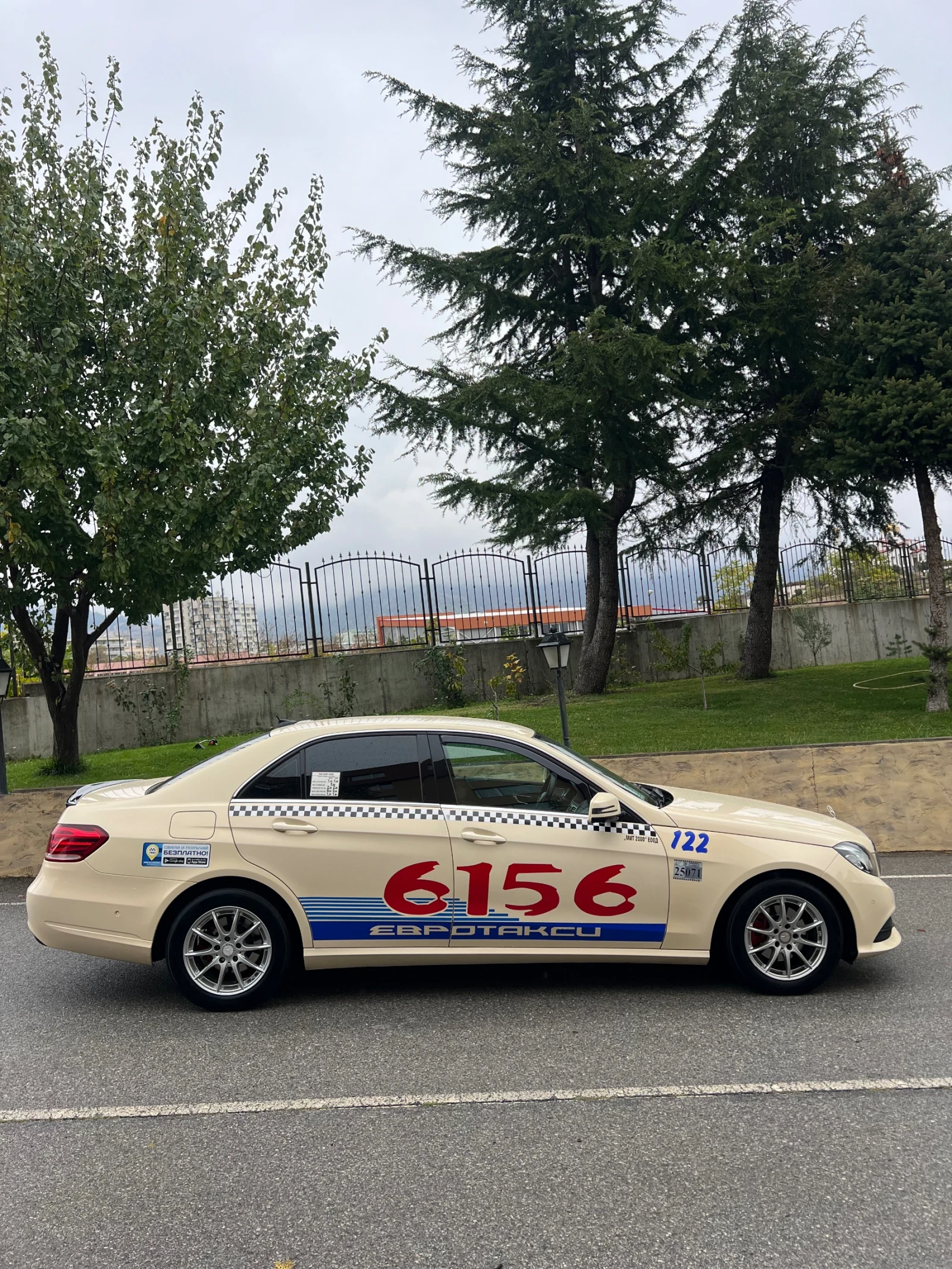 Mercedes-Benz E 200  - изображение 7