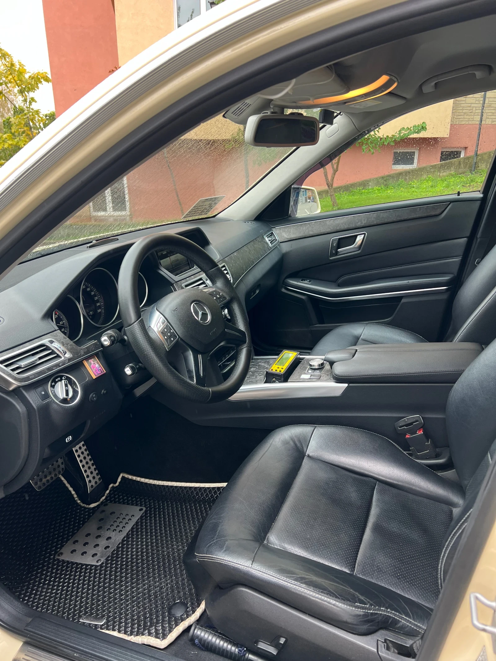 Mercedes-Benz E 200 | Mobile.bg — изображение 13