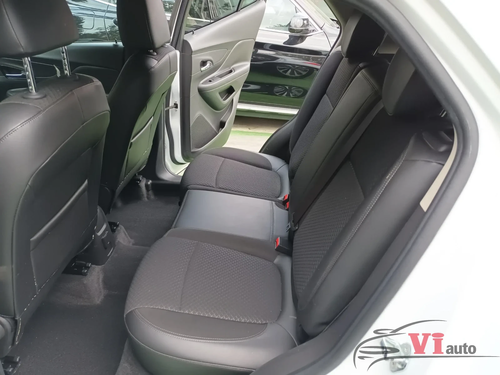 Opel Mokka X 1.4i/EURO 6B, снимка 17 - Автомобили и джипове - 52040757