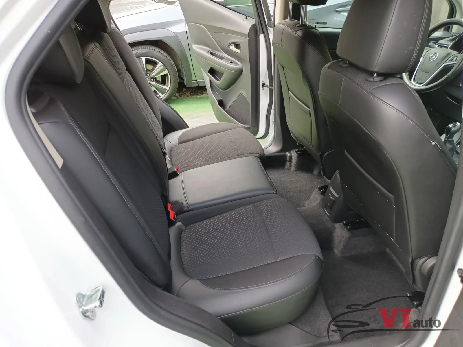 Opel Mokka X 1.4i/EURO 6B, снимка 14 - Автомобили и джипове - 52040757