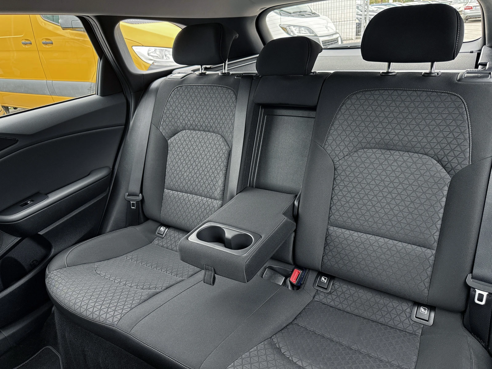 Kia Ceed 1.4 T-GDI OPF Vision | Mobile.bg — изображение 11