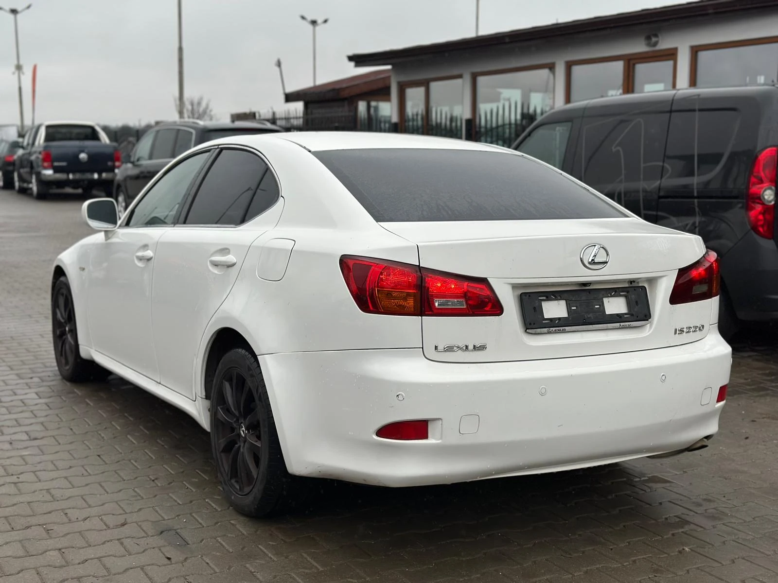 Lexus IS 220d / LUXURY / 177 HP /  - изображение 3