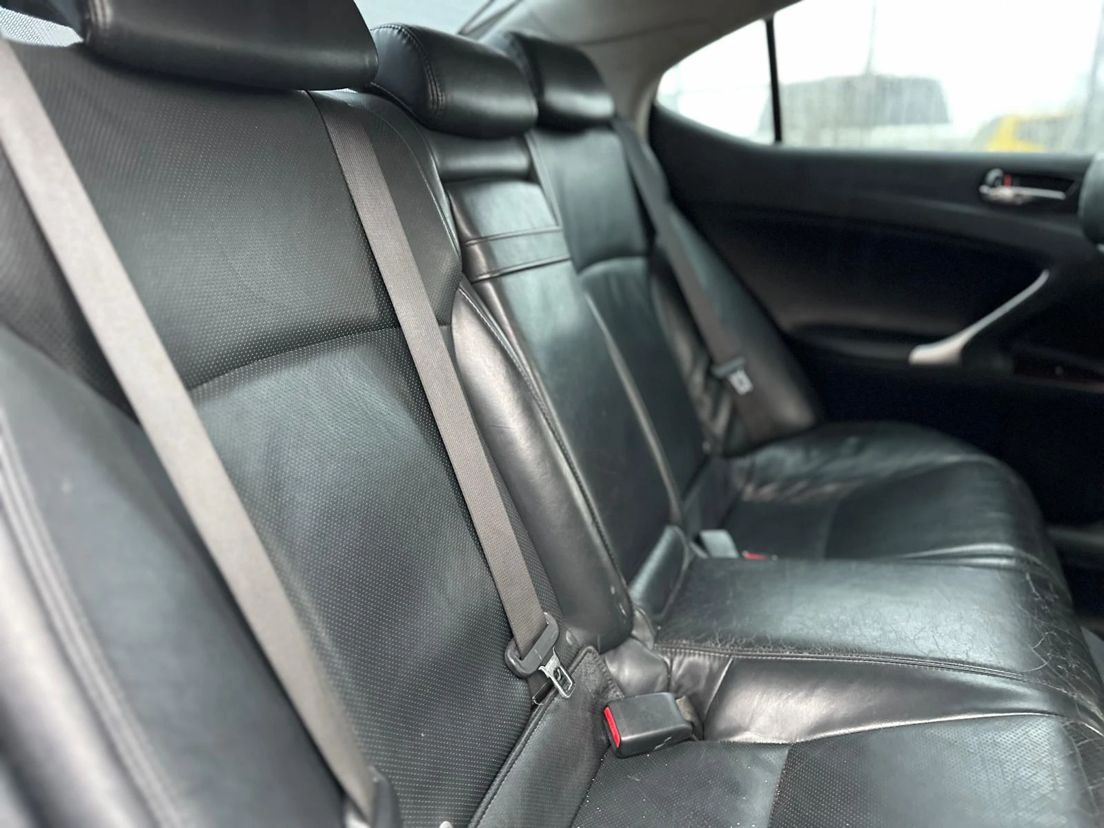 Lexus IS 220d / LUXURY / 177 HP /  - изображение 10