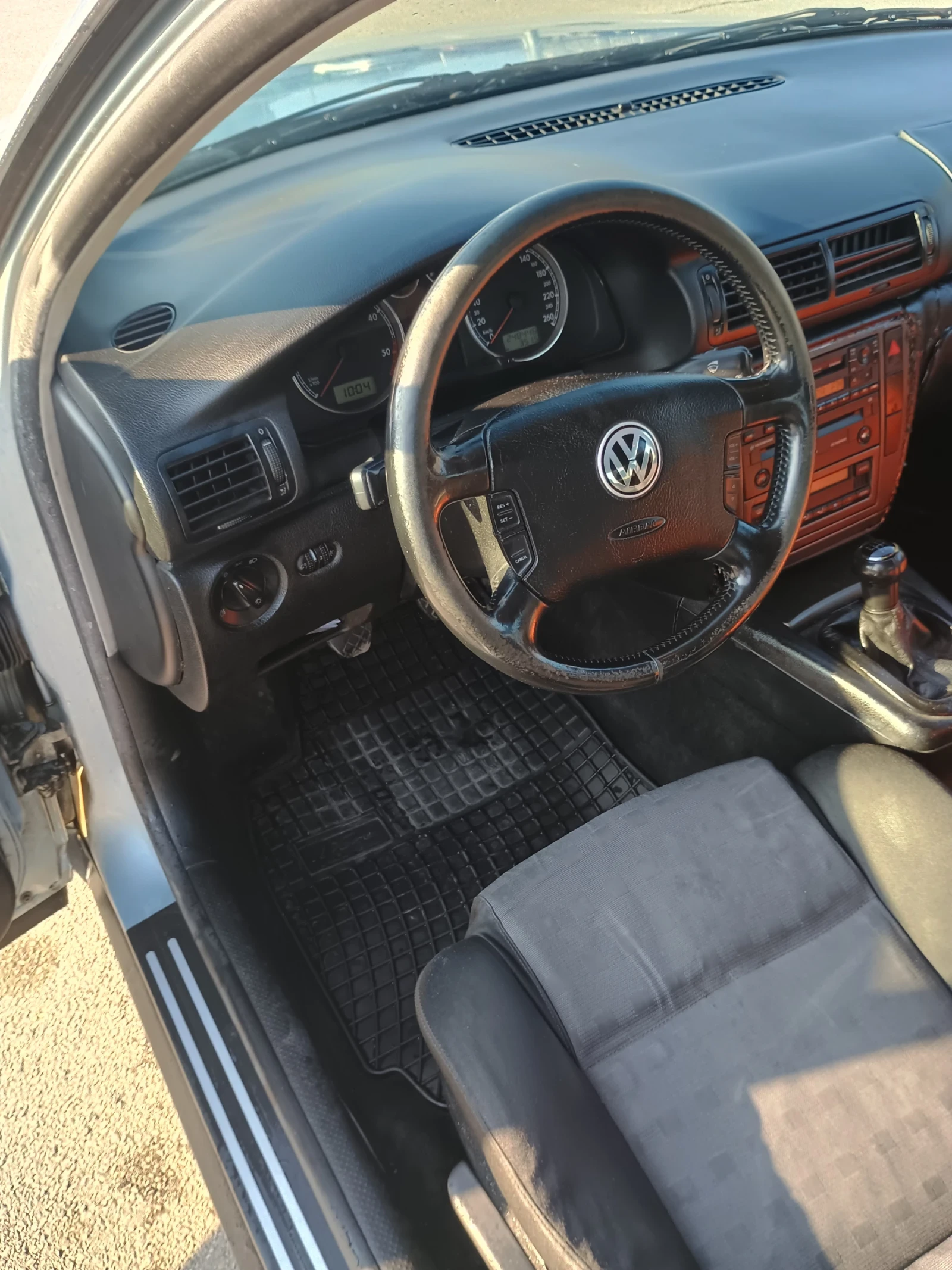 VW Passat 5.5 - изображение 6