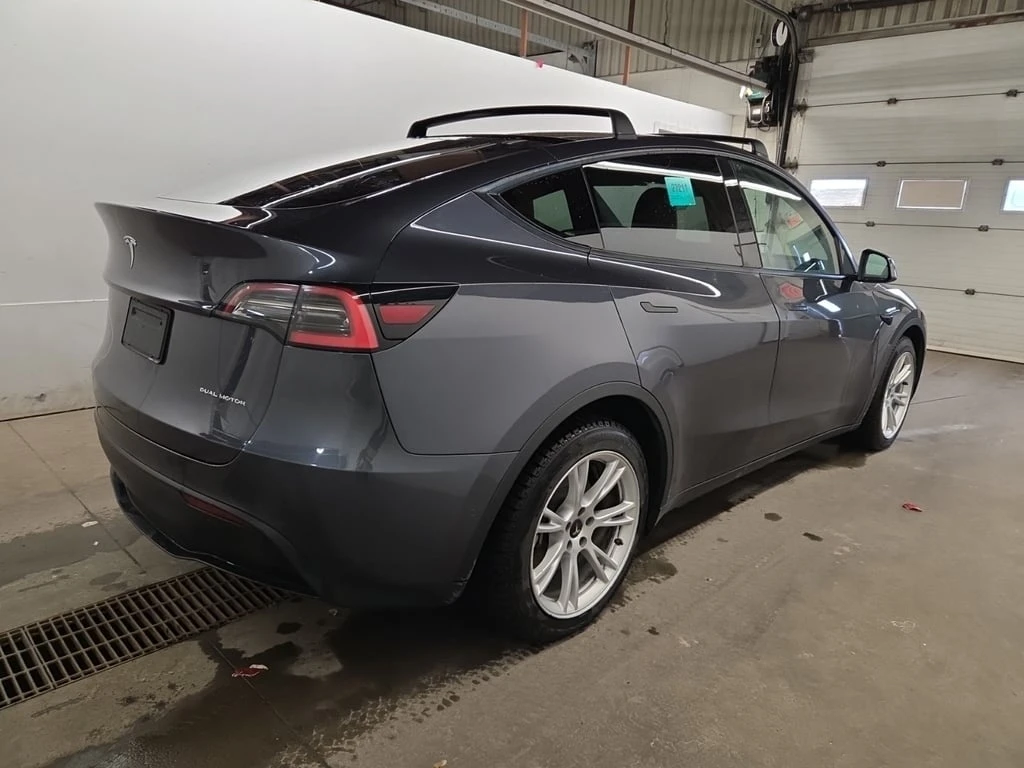 Tesla Model Y * LONG RANGE * CARFAX * ��� ������������ ������ | Mobile.bg � ����������� 3