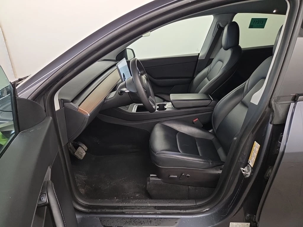 Tesla Model Y * LONG RANGE * CARFAX * ��� ������������ ������ | Mobile.bg � ����������� 5