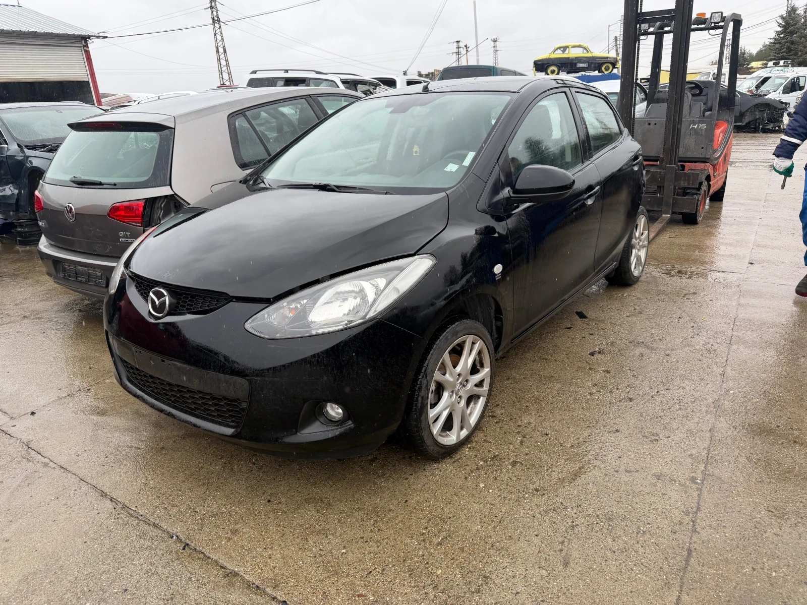 Mazda 2 1, 3i 86 - изображение 2