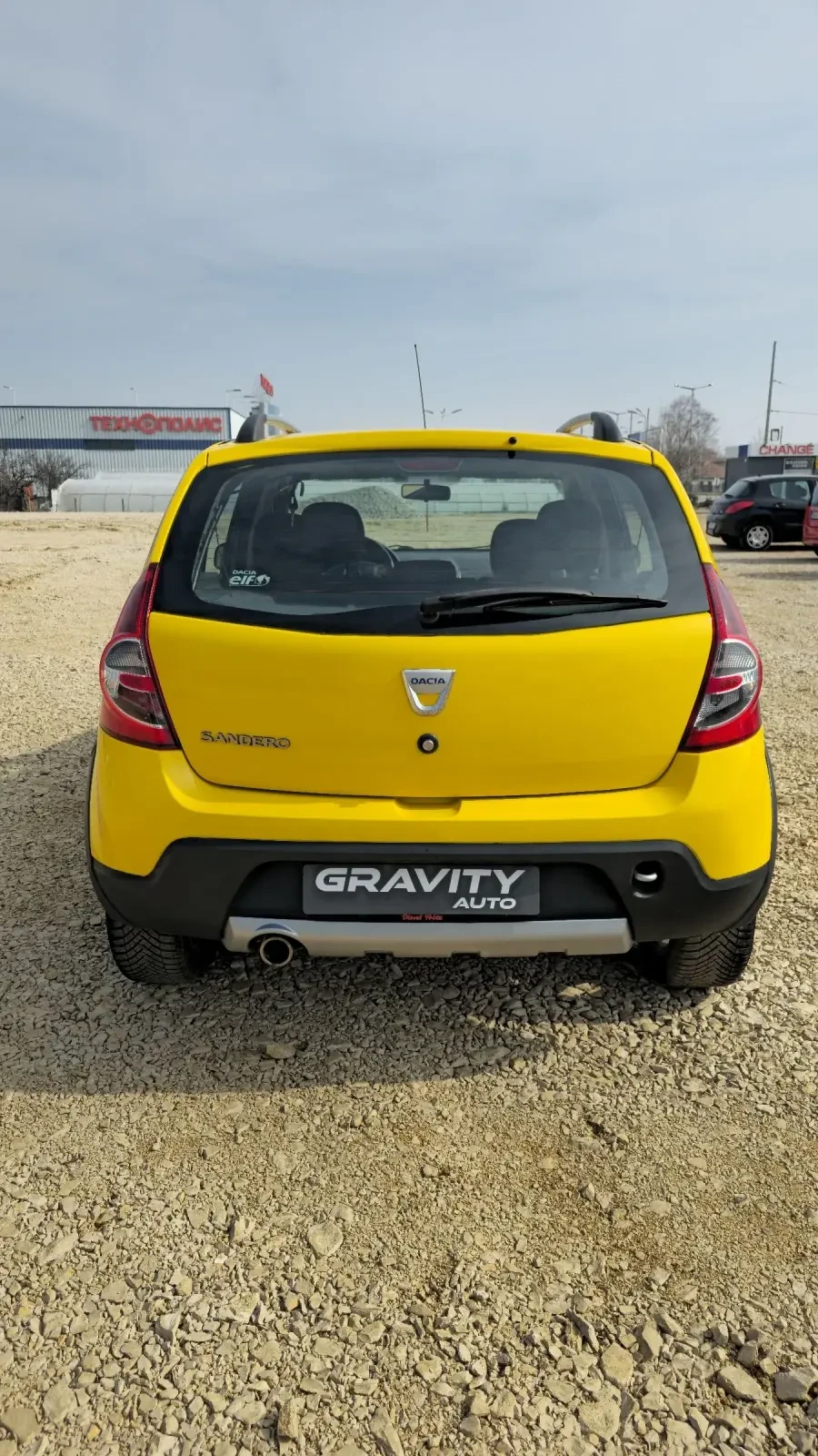 Dacia Sandero 1.6 8V, снимка 2 - Автомобили и джипове - 53708550