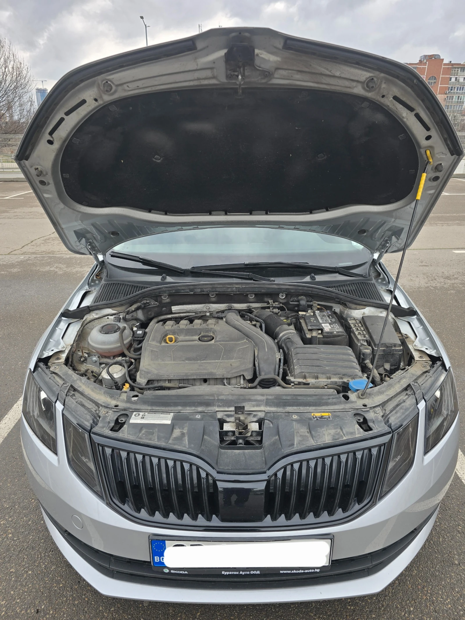 Skoda Octavia 1.5 TSI 150 hp ACT 7-DSG, снимка 10 - Автомобили и джипове - 53897780