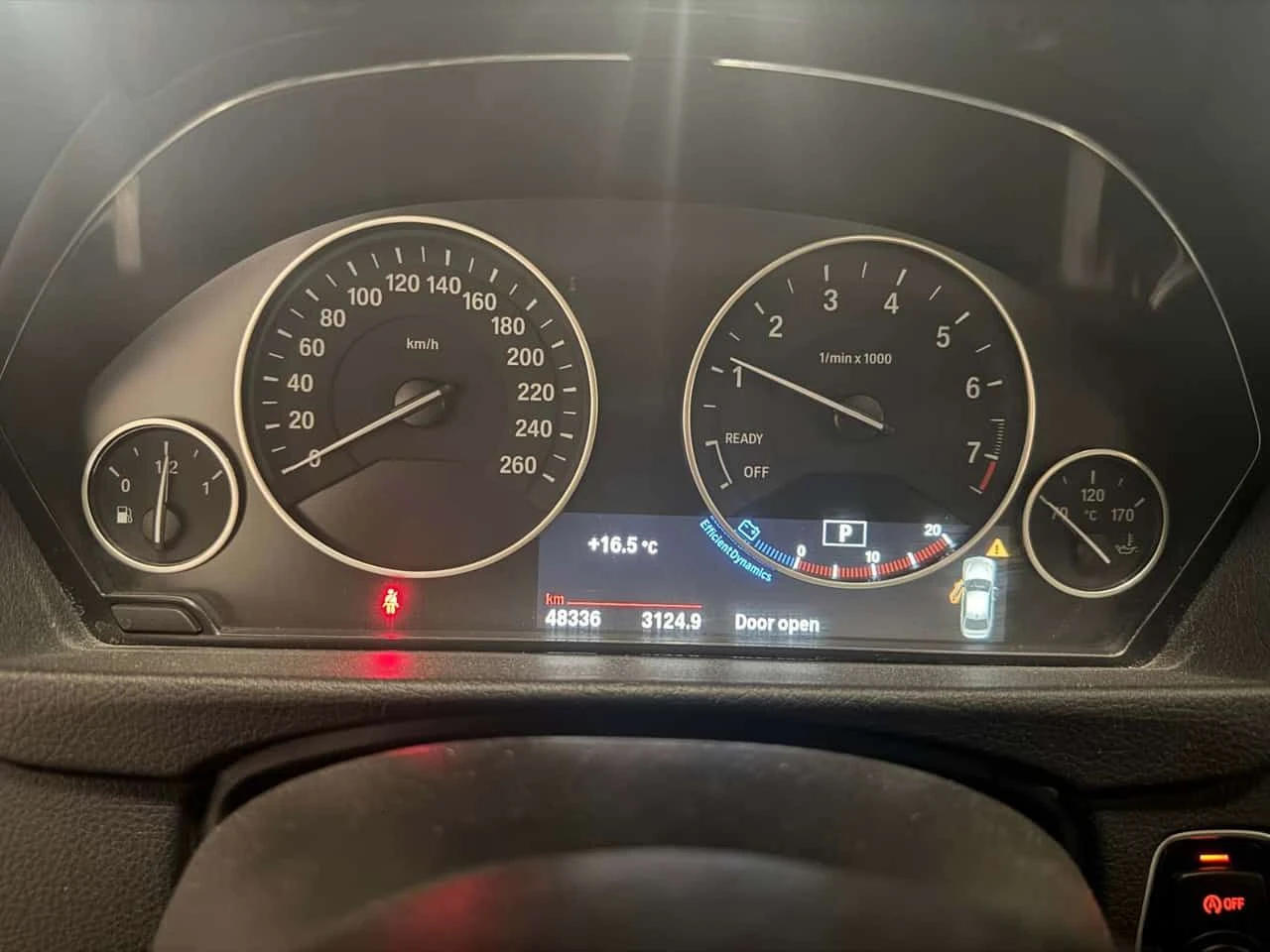 BMW 330 * xDrive * CARFAX * ПАНО * KEYLESS * 2 КЛЮЧА, снимка 8 - Автомобили и джипове - 53995000