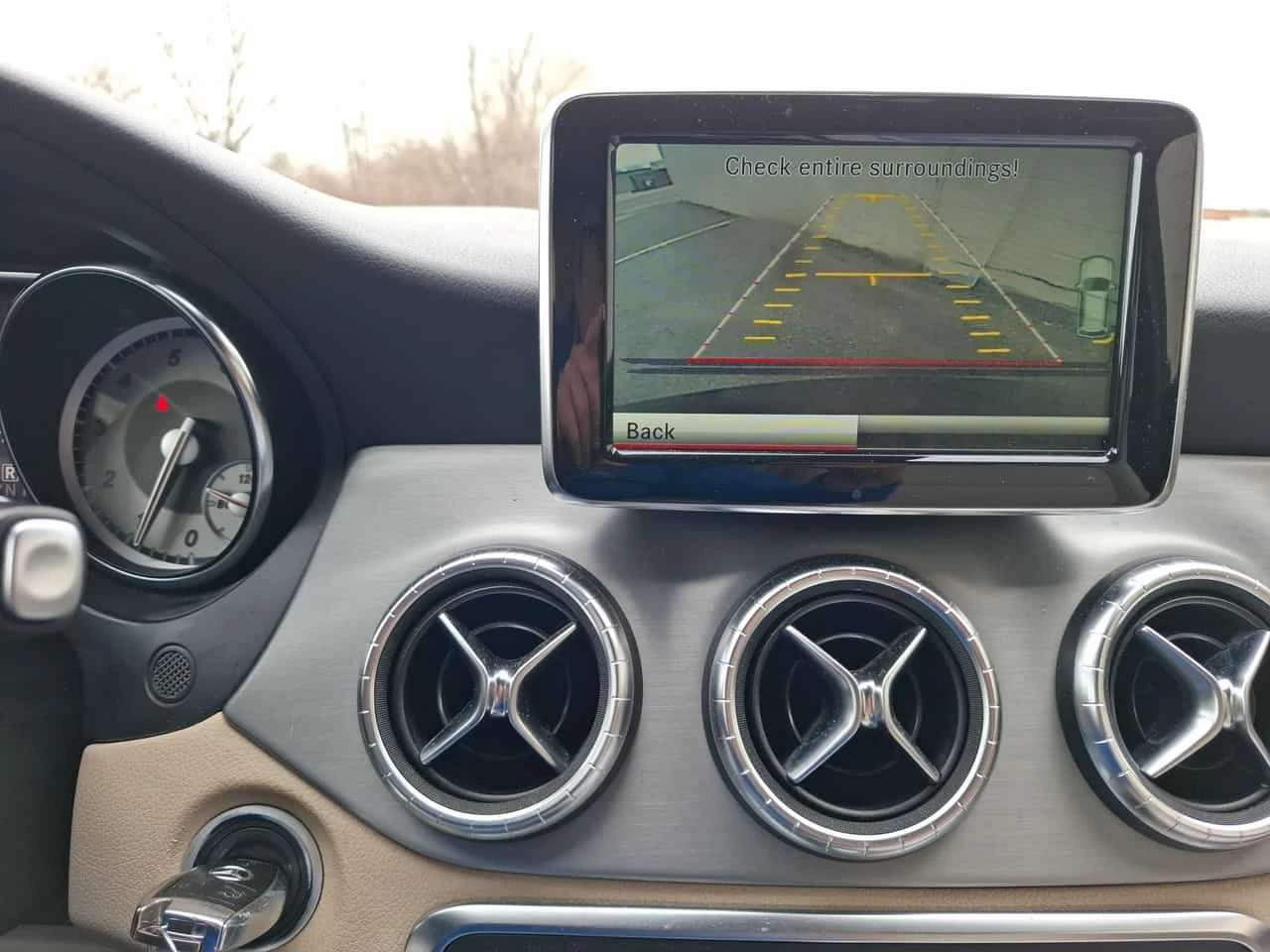 Mercedes-Benz CLA 250 /ПАНОРАМА/ПОДГРЕВИ/ЛИЦЕНЗИРАН ПРОДАВАЧ, снимка 10 - Автомобили и джипове - 54163702