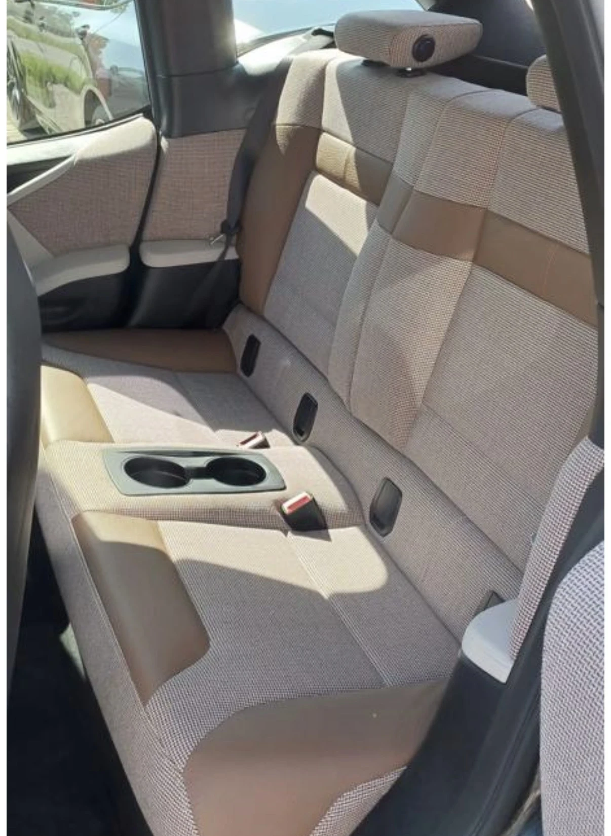 BMW i3 BMW i3 120Ah 42 kWh Premium Selection / CarPlay / , снимка 8 - Автомобили и джипове - 54287096