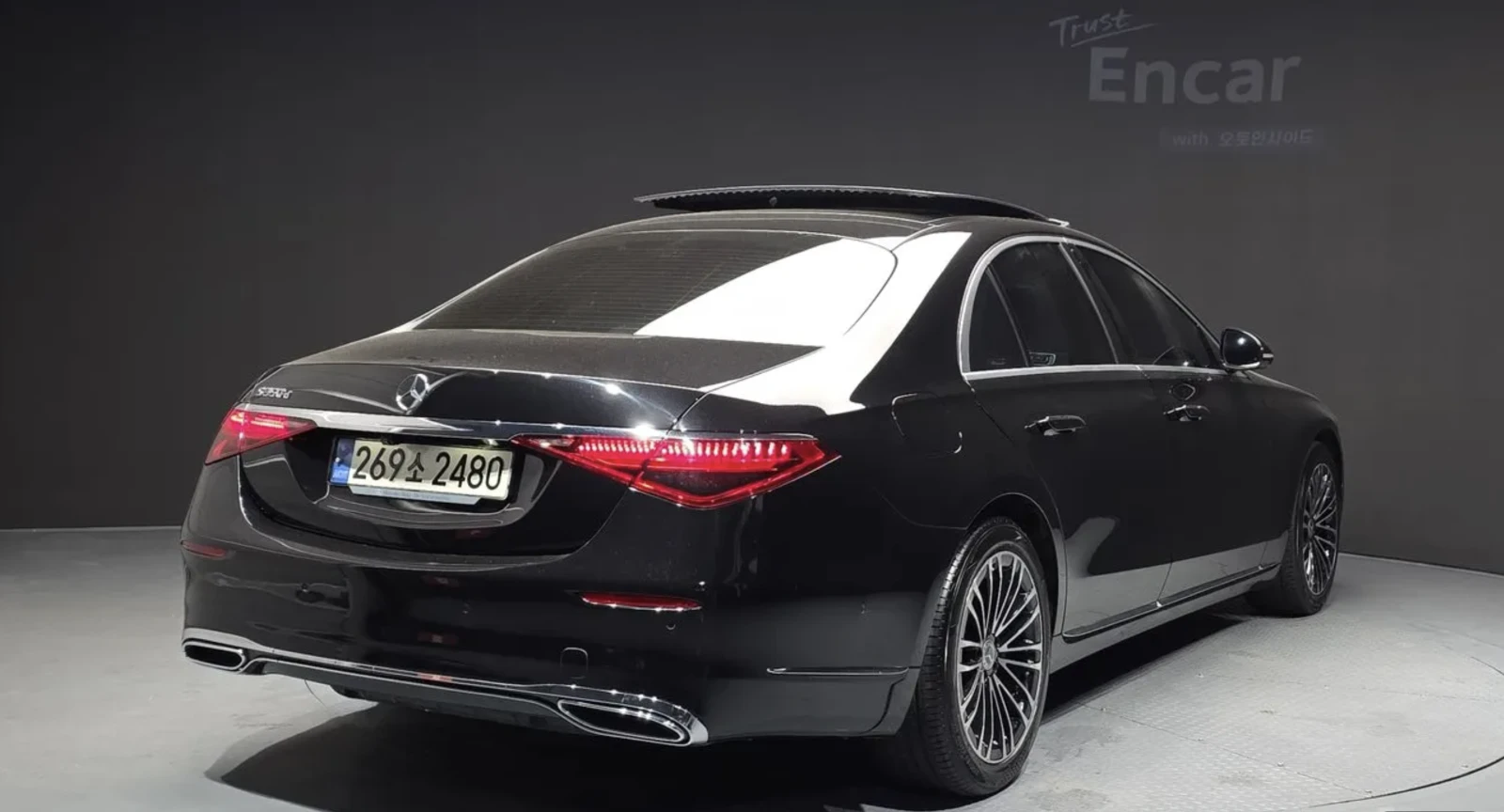 Mercedes-Benz S 350 d / BURMESTER / МАСАЖ / 360 КАМЕРИ / HUD, снимка 2 - Автомобили и джипове - 55186159