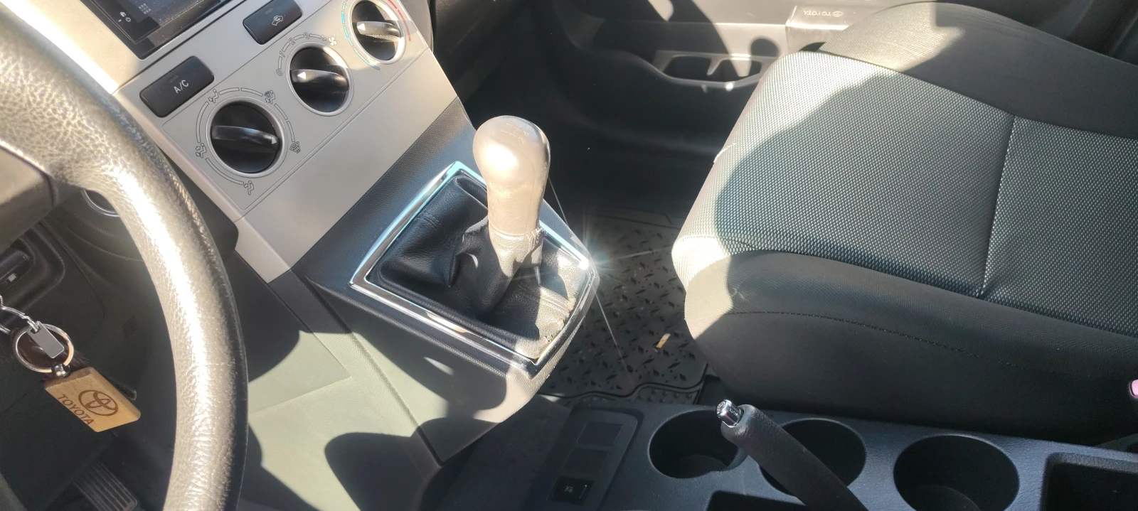 Toyota Corolla verso, снимка 8 - Автомобили и джипове - 55425468