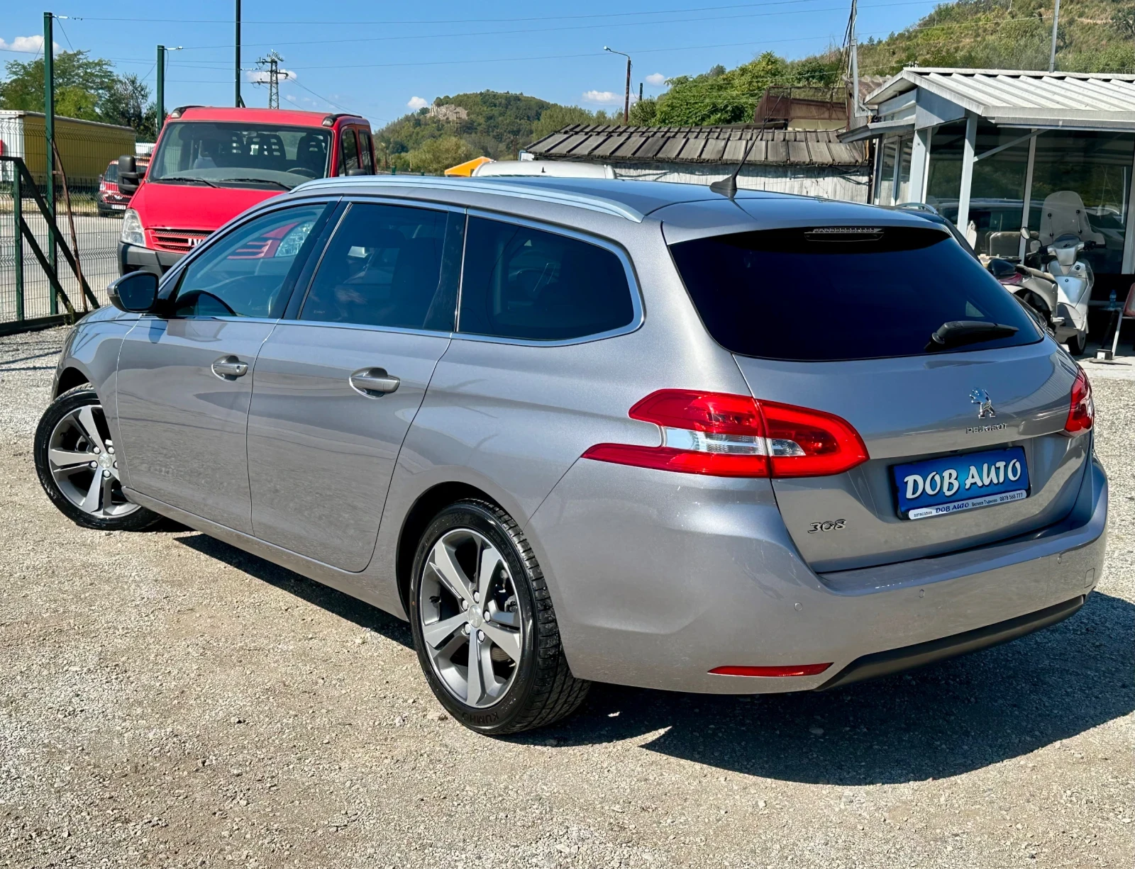 Peugeot 308 1.5HDI-130к.с-ALLURE-LED-NAVI-CAMERA, снимка 4 - Автомобили и джипове - 55909872