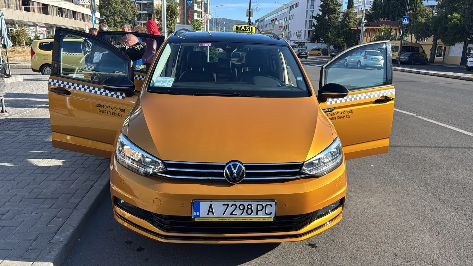 VW Touran, снимка 2 - Автомобили и джипове - 56208679