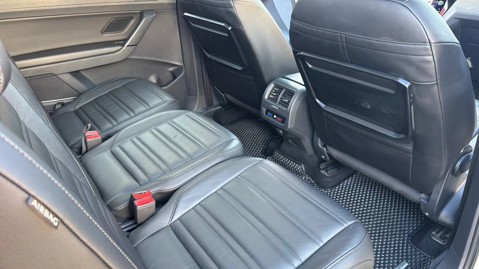 VW Touran, снимка 3 - Автомобили и джипове - 56208679