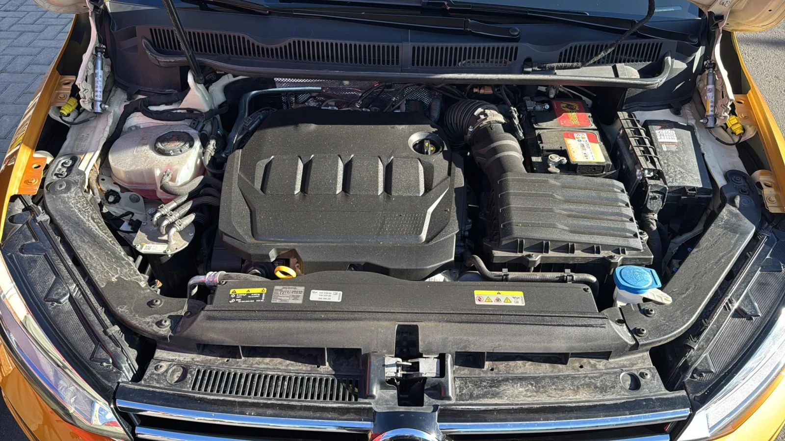 VW Touran, снимка 9 - Автомобили и джипове - 56208679