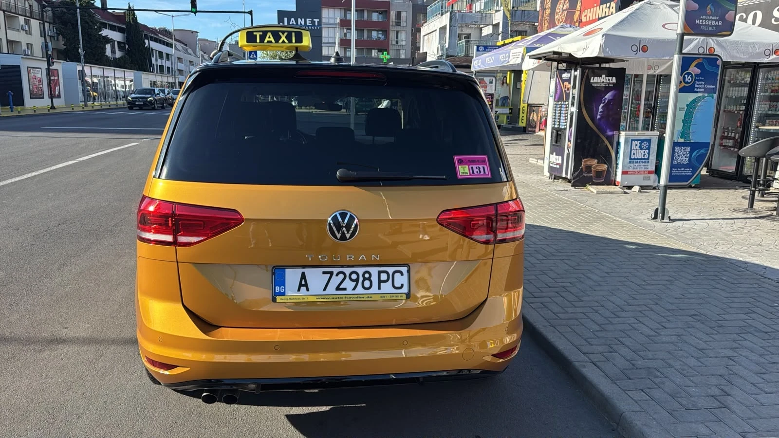 VW Touran, снимка 6 - Автомобили и джипове - 56208679