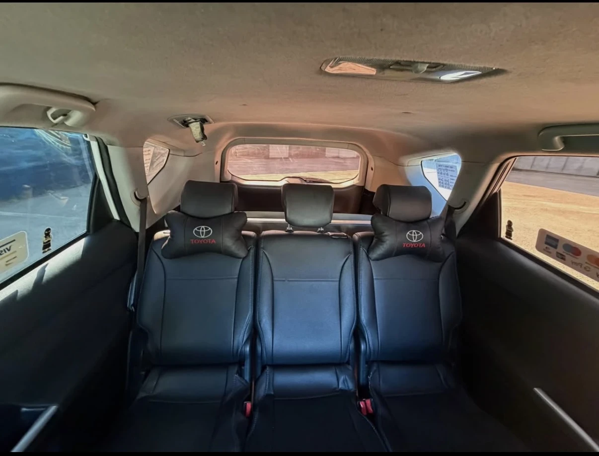 Toyota Prius, снимка 6 - Автомобили и джипове - 56330605