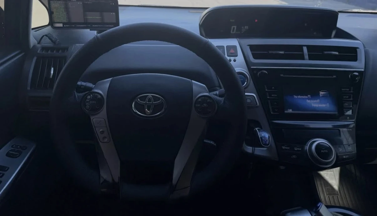 Toyota Prius, снимка 5 - Автомобили и джипове - 56330605