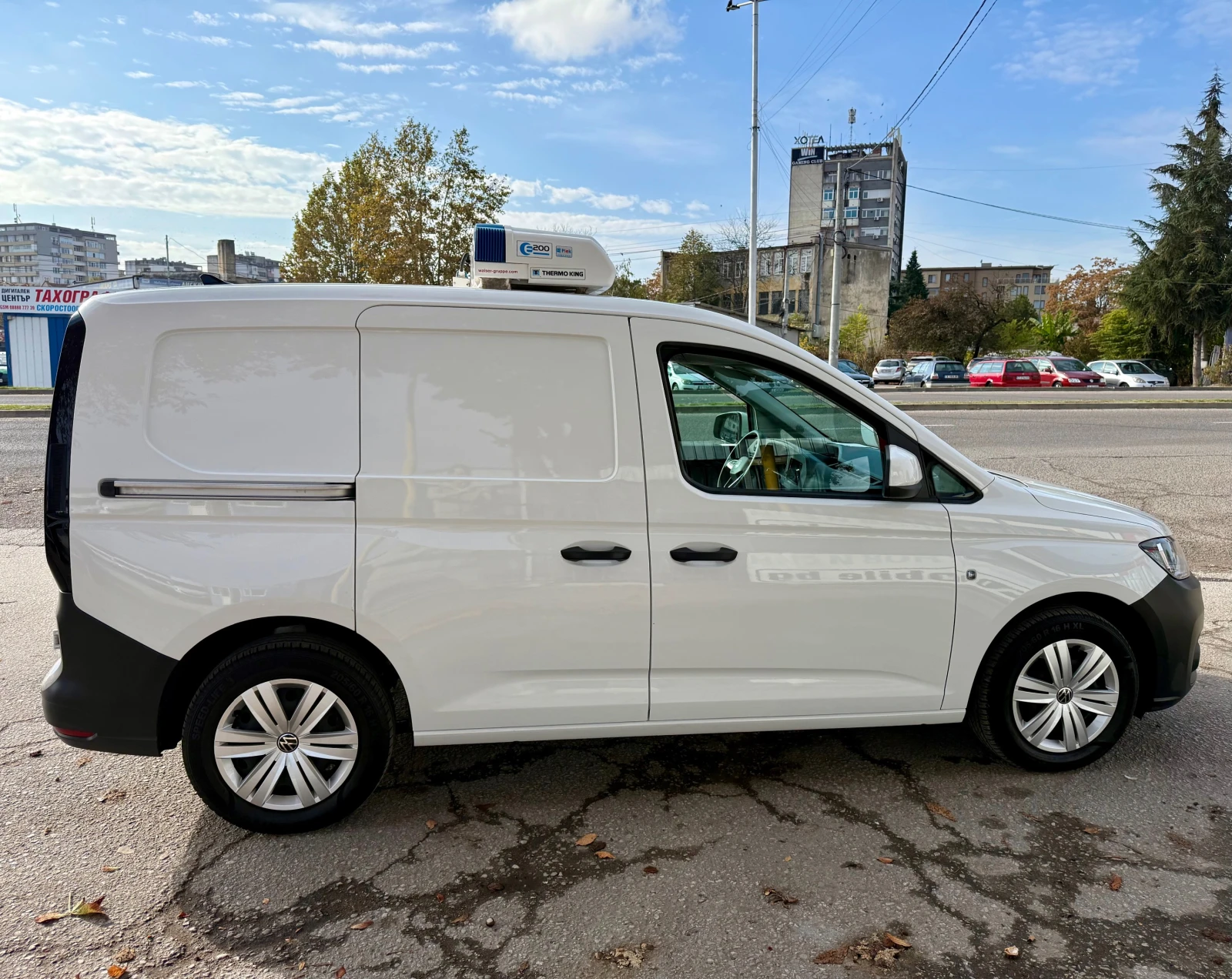VW Caddy 2.0 TDI ХЛАДИЛЕН 4 Motion ЕВРО 6, снимка 6 - Автомобили и джипове - 56749438
