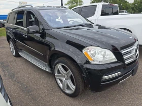 Mercedes-Benz GL 500 2011 Mercedes-Benz GL 550 4MATIC