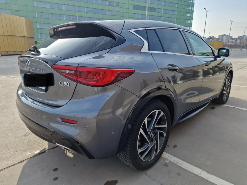 Infiniti Q30 2.2d, снимка 4 - Автомобили и джипове - 49498909