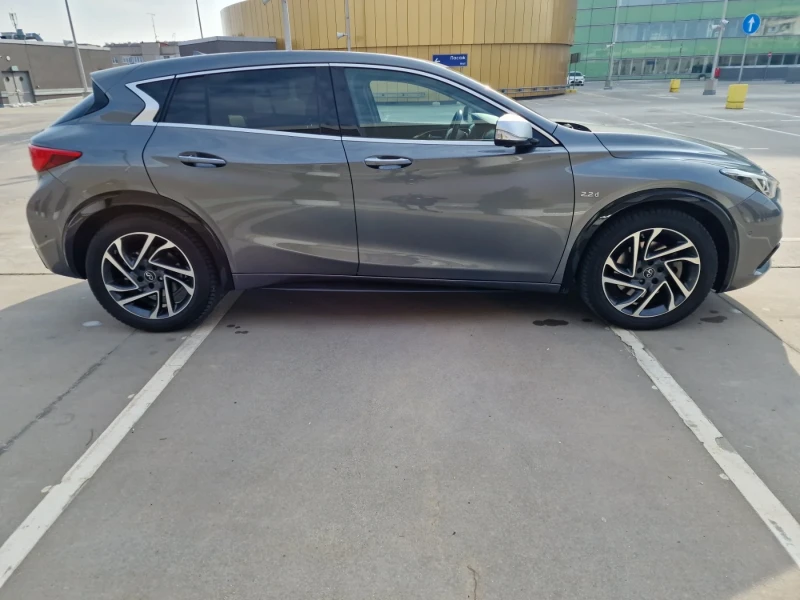 Infiniti Q30 2.2d, снимка 3 - Автомобили и джипове - 48774218