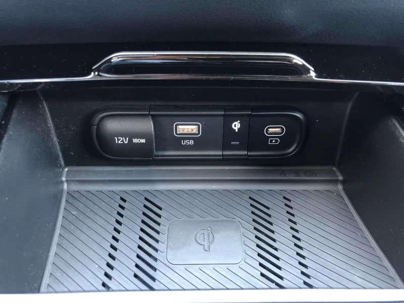 Kia Sportage SPIRIT/265HP/CAM/NAVI/LED/DIGI/KLESS/CPLAY/229g, снимка 14 - Автомобили и джипове - 51524854