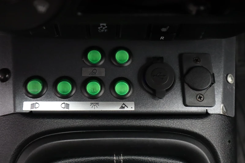 Toyota Hilux Extra Cab 2.4D, снимка 10 - Автомобили и джипове - 52143949