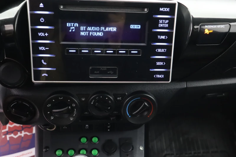 Toyota Hilux Extra Cab 2.4D, снимка 11 - Автомобили и джипове - 52143949