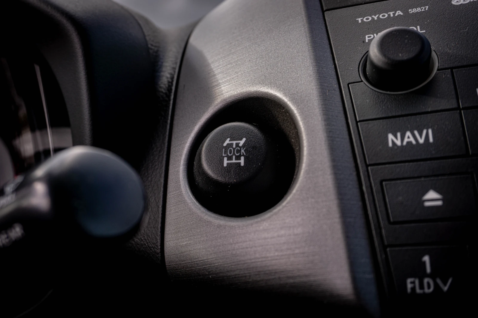 Toyota Rav4 2.2 D-4D 4x4 ����� ��������! �����. ���������� | Mobile.bg � ����������� 15