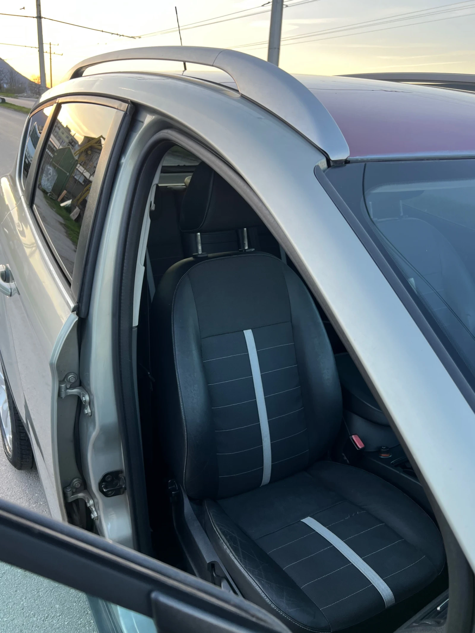 Ford Kuga 2.0 HDI 136кс 4Х4 КЛИМАТРОНИК ВНОС ИТАЛИЯ, снимка 12 - Автомобили и джипове - 54136937