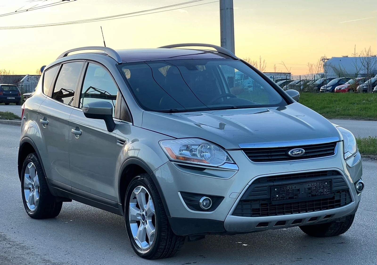 Ford Kuga 2.0 HDI 136кс 4Х4 КЛИМАТРОНИК ВНОС ИТАЛИЯ, снимка 3 - Автомобили и джипове - 54136937