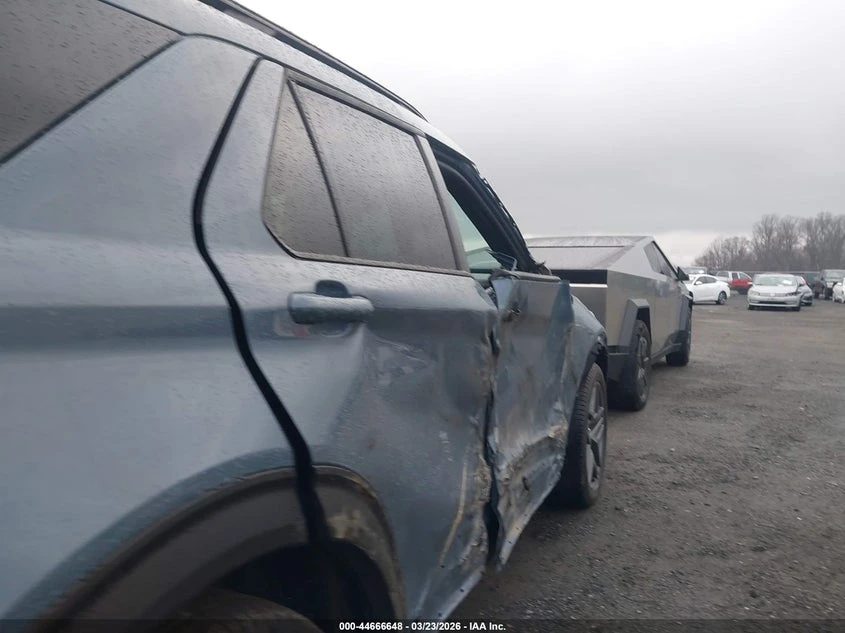 Ford Explorer 3.0l St* 4х4* CARFAX* КРАЙНА ЦЕНА* , снимка 6 - Автомобили и джипове - 54582352