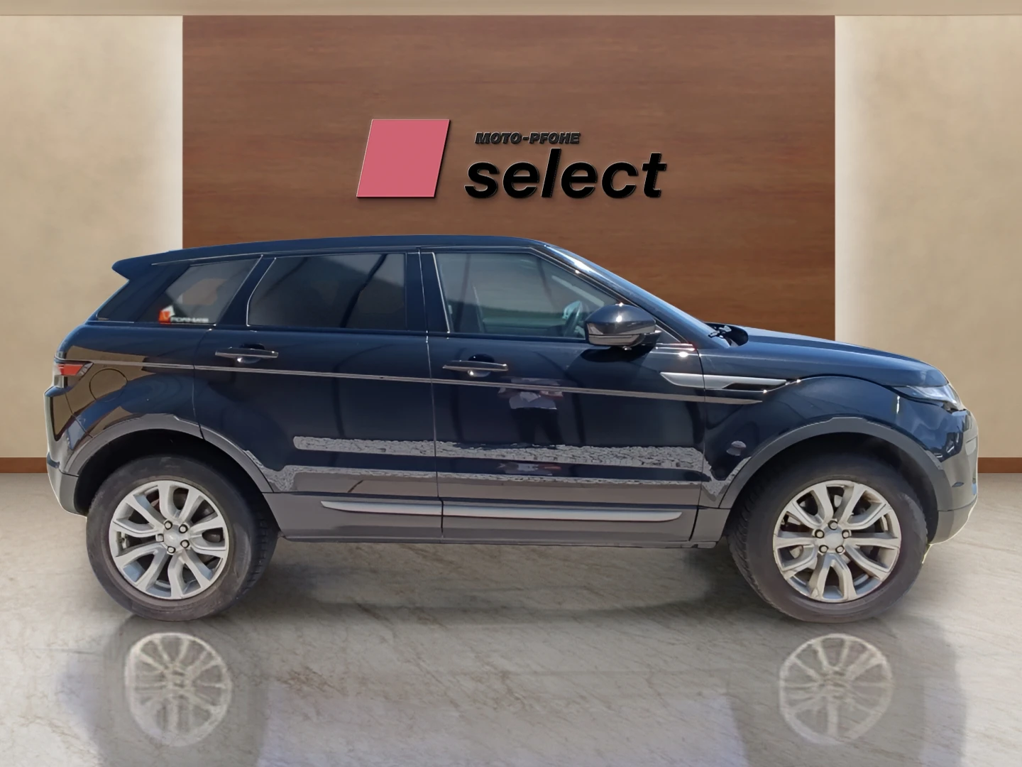 Land Rover Range Rover Evoque 2.0D, снимка 4 - Автомобили и джипове - 54770989