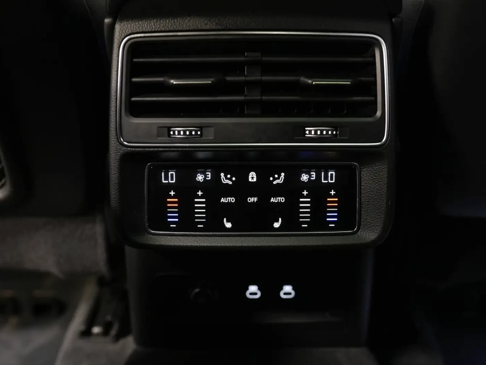 Audi Q8 2022 Audi Q8 TECHNIK, снимка 10 - Автомобили и джипове - 55475961