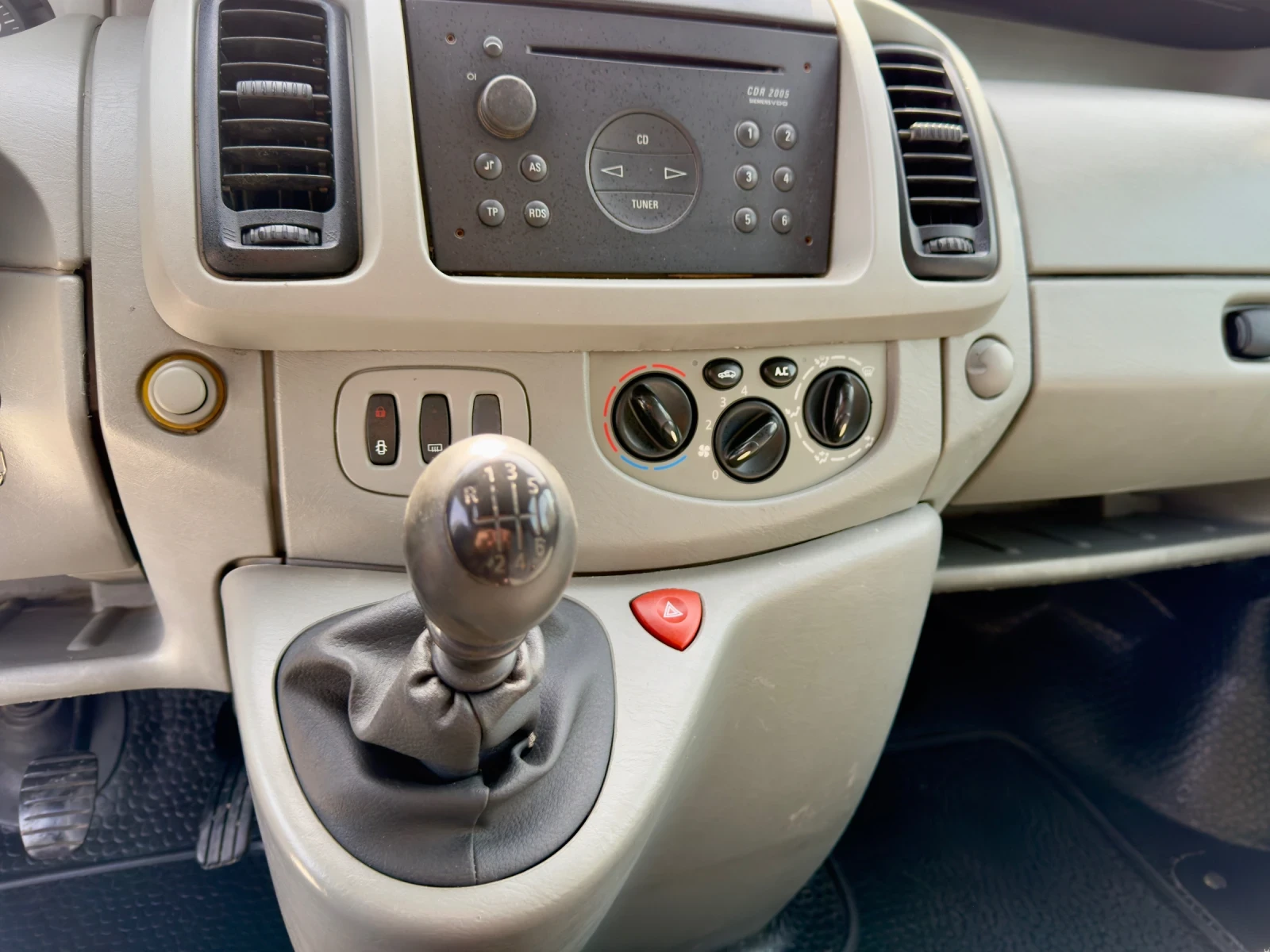 Opel Vivaro 1.9DTI/5+ 1/�������� | Mobile.bg � ����������� 6