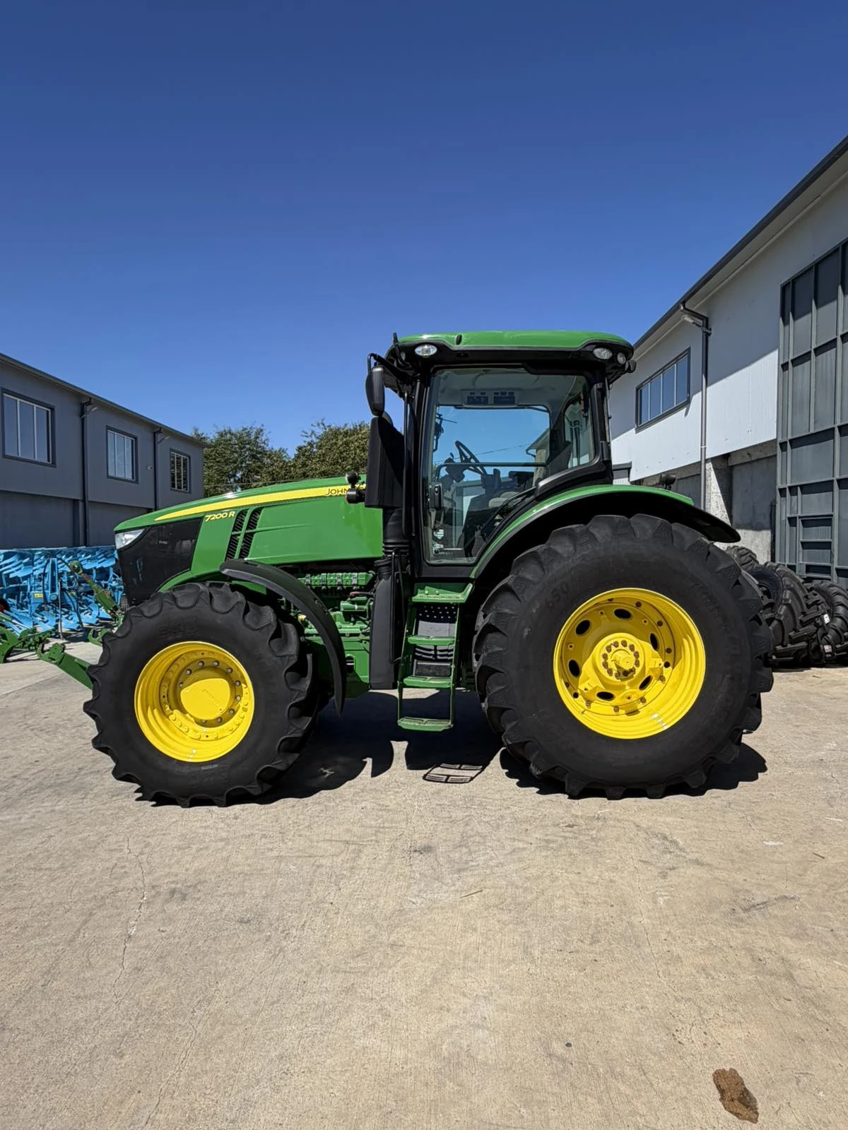 Трактор John Deere 7200R - лизинг, снимка 2 - Селскостопанска техника - 56019542